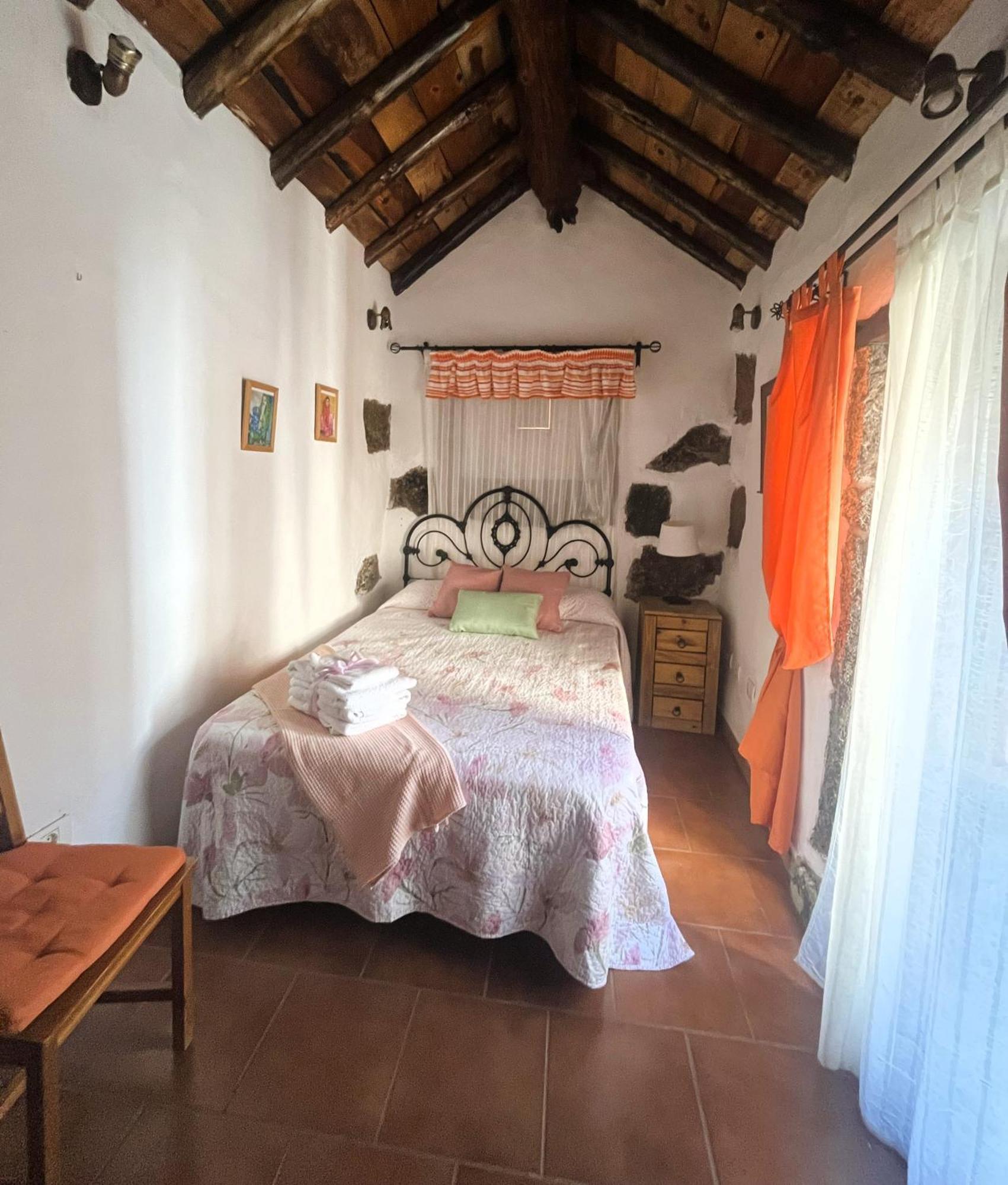 Gasthaus Stunning Rustic House El Pinar & Wifi Exterior foto